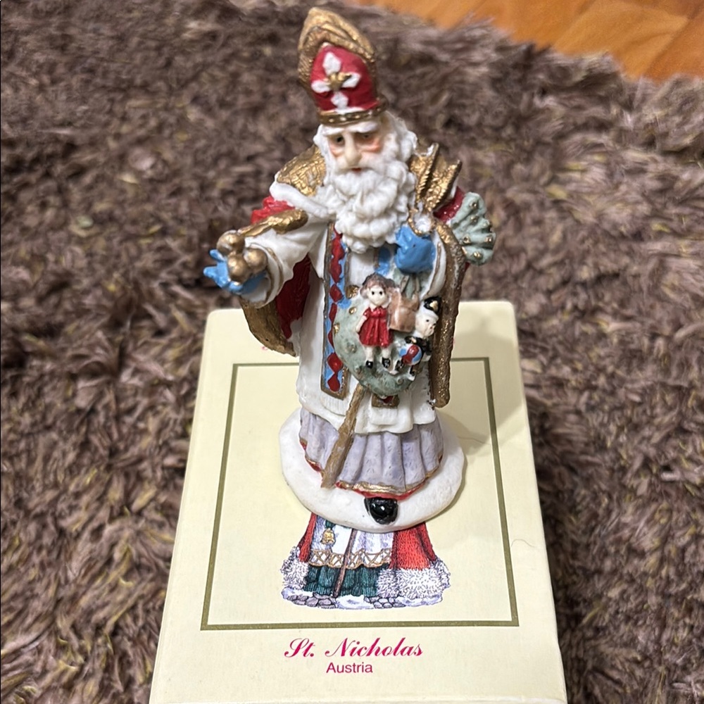 St. Nicholas Austria Figurine. The International Santa Clays Collection w/box.